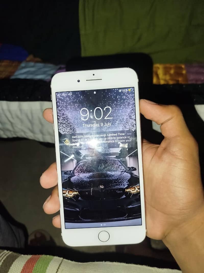 Apple iPhone 7 Plus 1