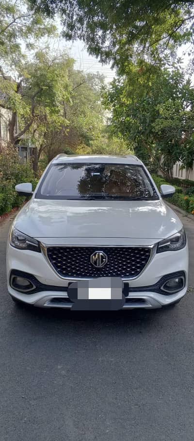 MG HS 2021