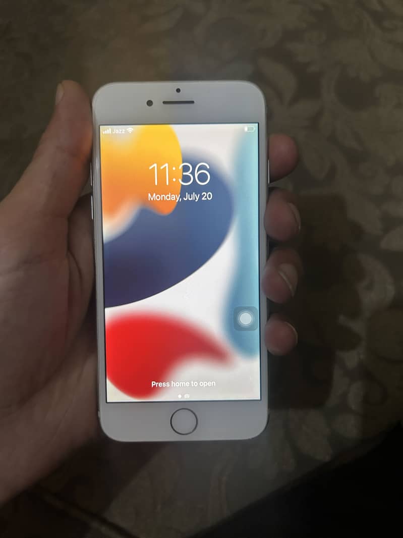 Apple iPhone 7 3