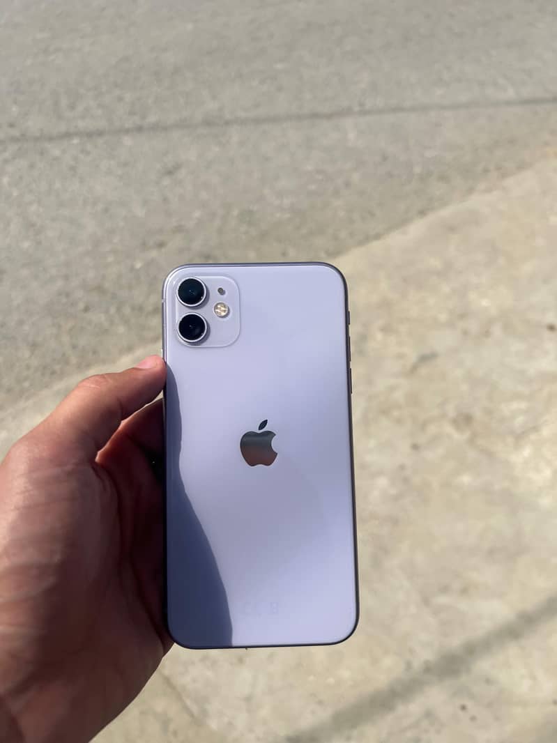 Apple iPhone 11 0