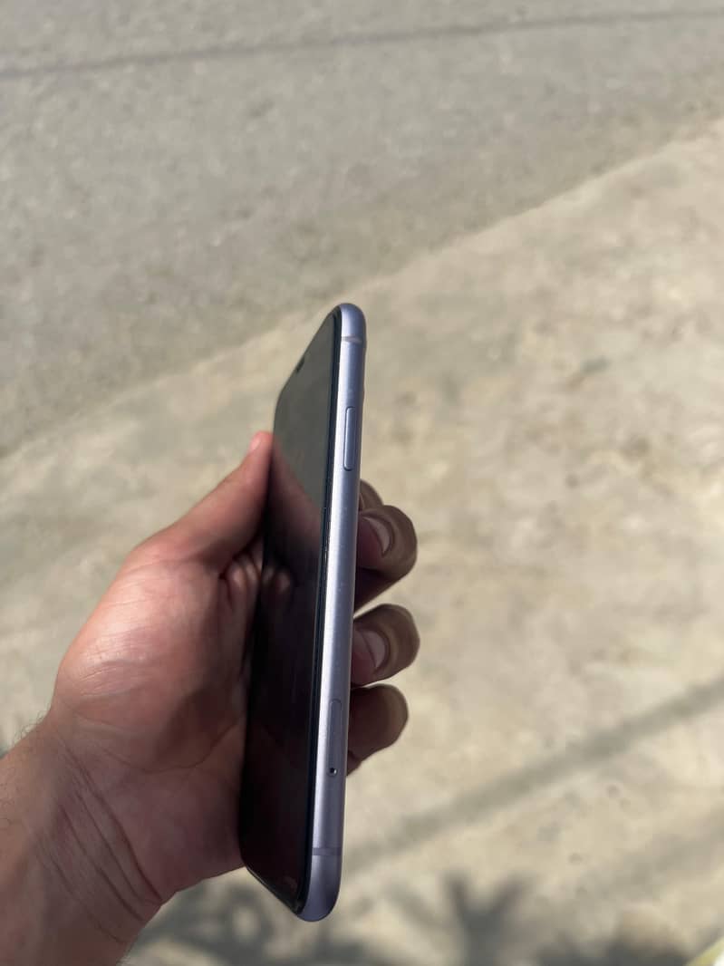 Apple iPhone 11 2