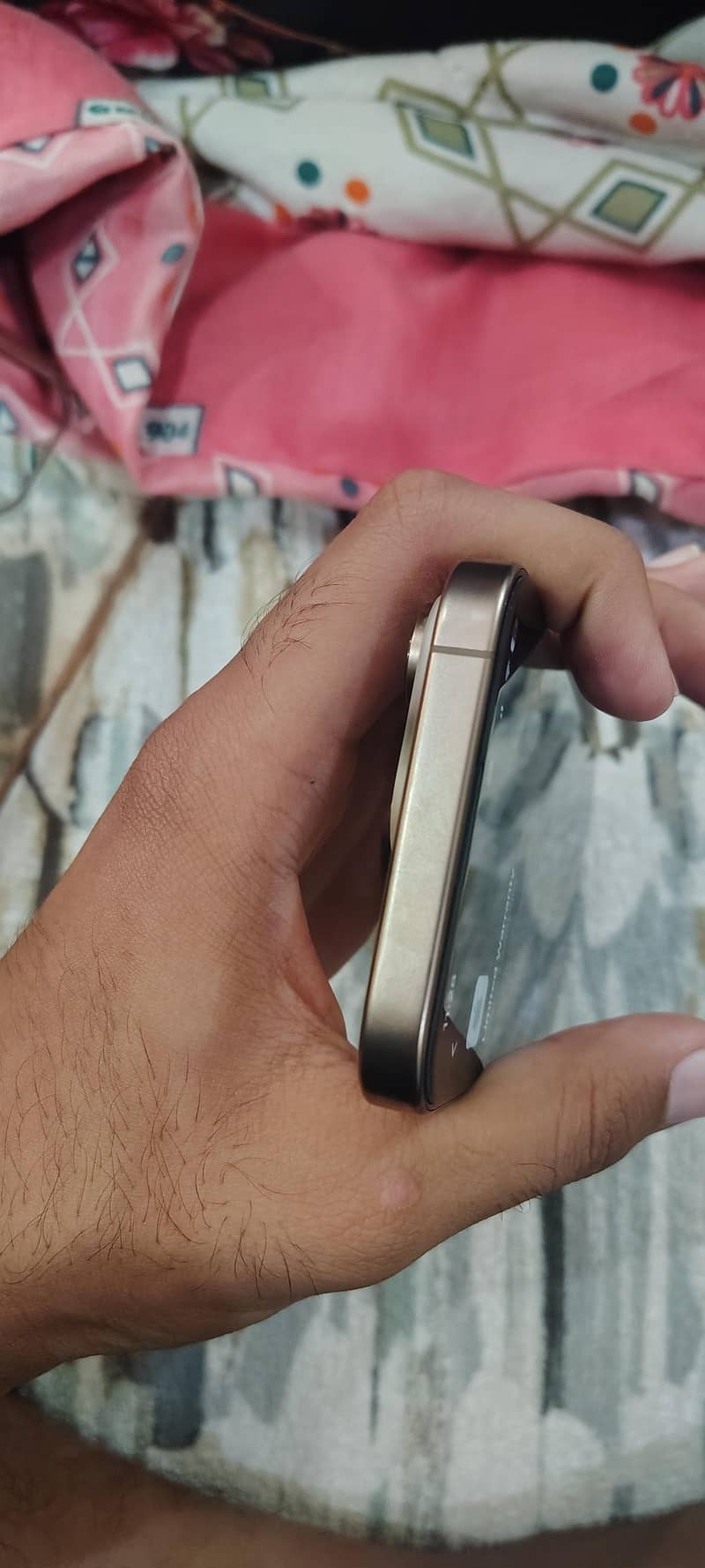 Apple iPhone 16 Pro 5