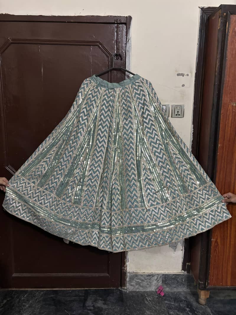 Lehnga 1