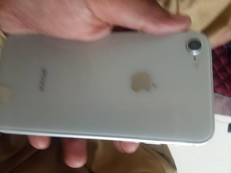 Apple iPhone 8 0