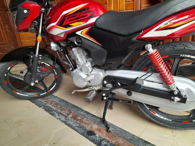 HONDA CB 125F
