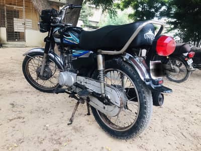 Unique 125 | Model 2018
