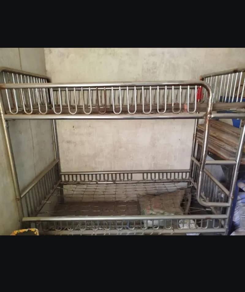double layer bed 0