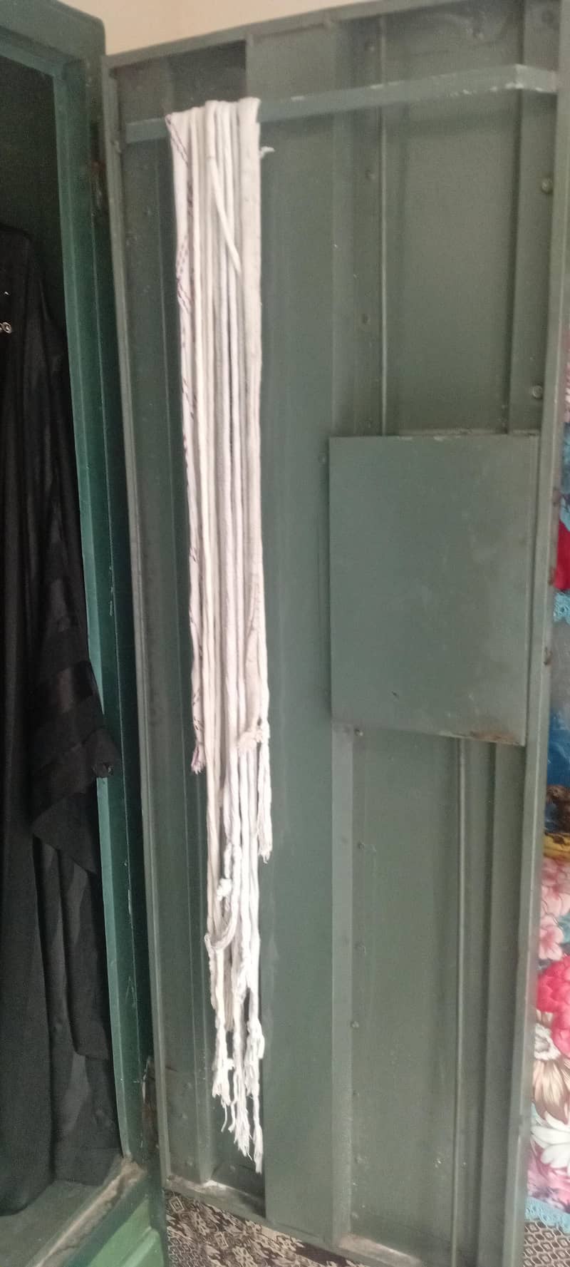 wardrobe 1