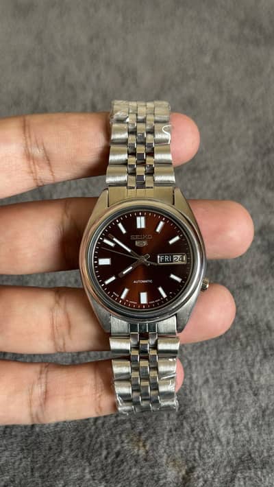 Vintage Seiko 5 Automatic 7009 Men's Wrist Watch – Day Date