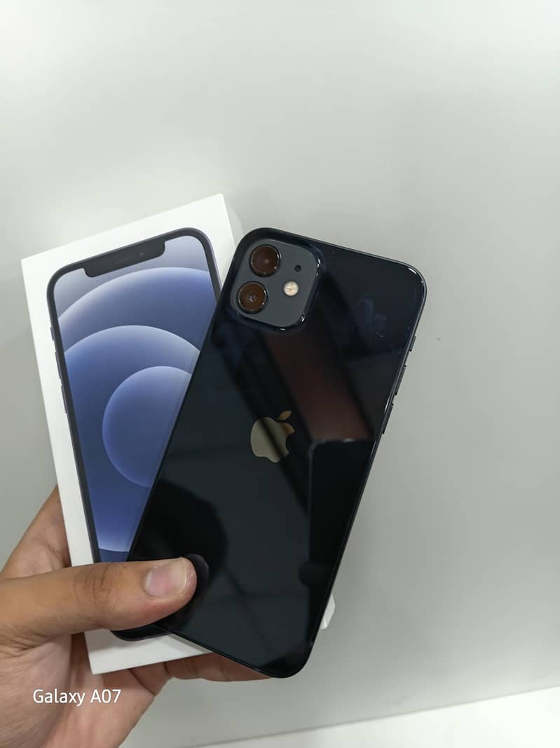 Apple iPhone 12 0