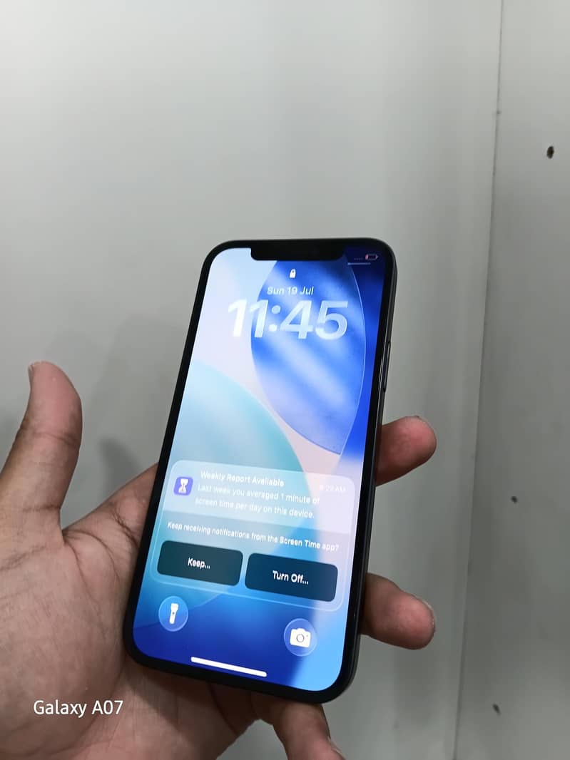 Apple iPhone 12 2