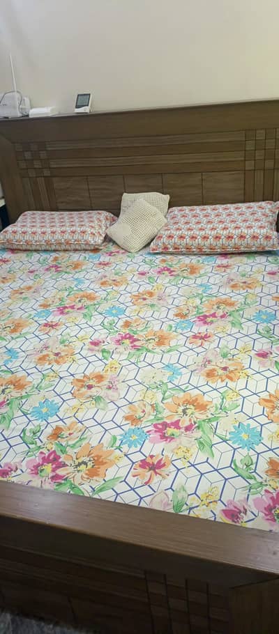 Bed Dressing With Side Table