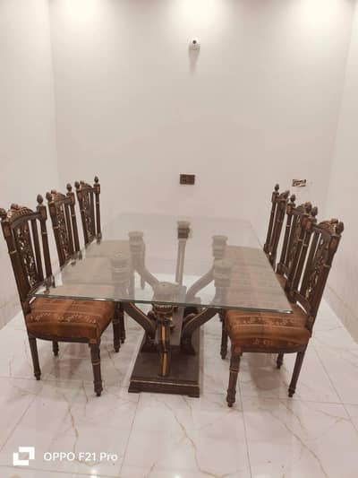 Dinning table with chairs