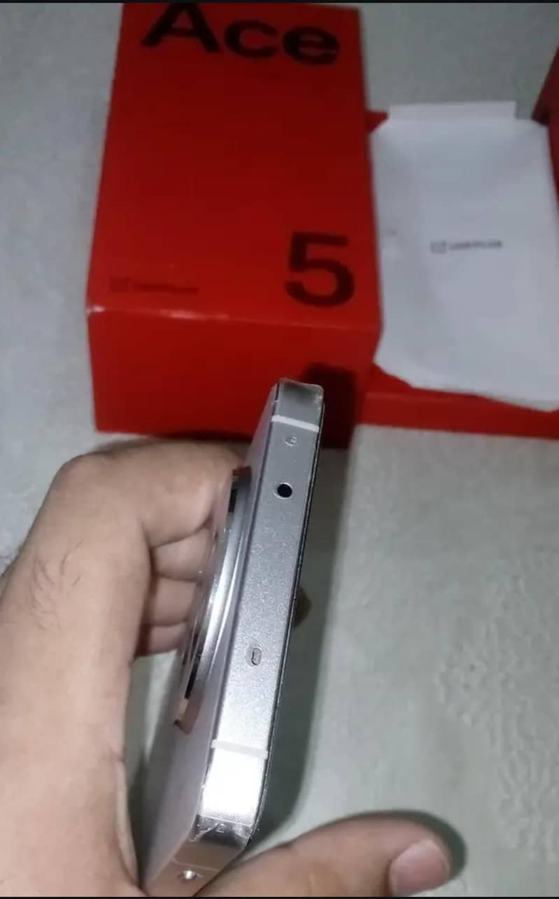 Oneplus 13R 3
