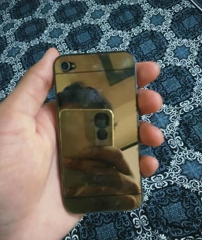 Apple iPhone 4s