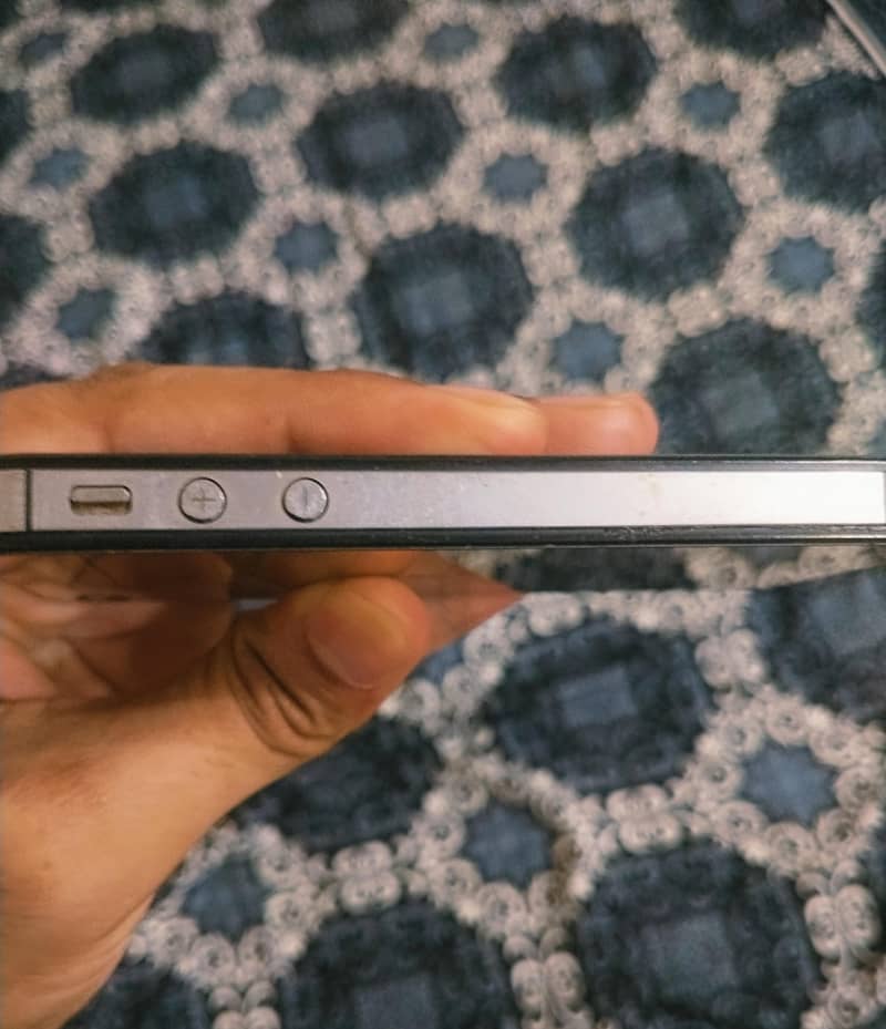 Apple iPhone 4s 2