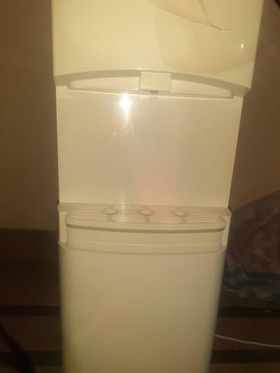 Water Dispenser for Sale – Excellent Working Condition