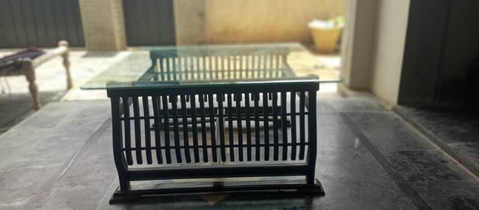 Bhra single Table sisha