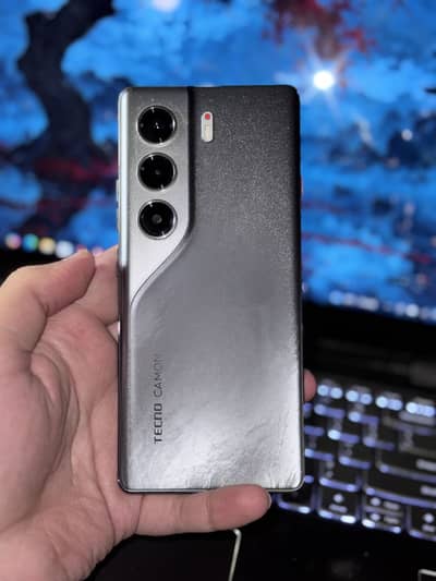 Tecno CAMON 40 Pro