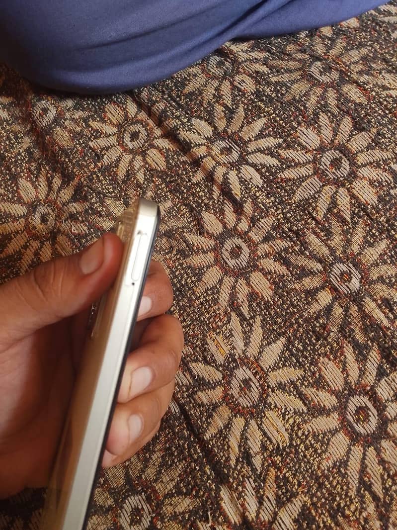 Realme C75 3