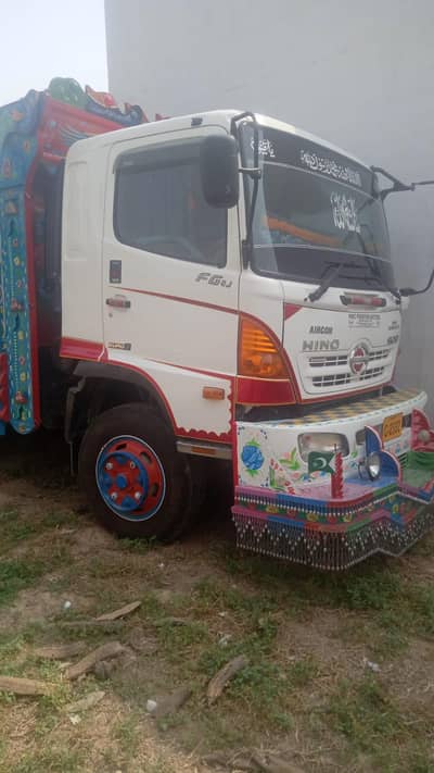 hino fm 8j dumper for sale contact number 03135753701 jameel Ahmadd