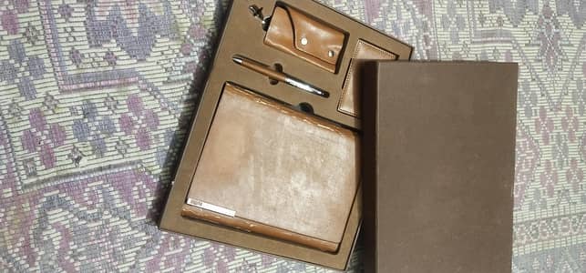 Read Add see Pics imported bag or diry pen walet kechin set lether