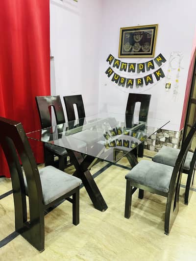 6 seater dining table