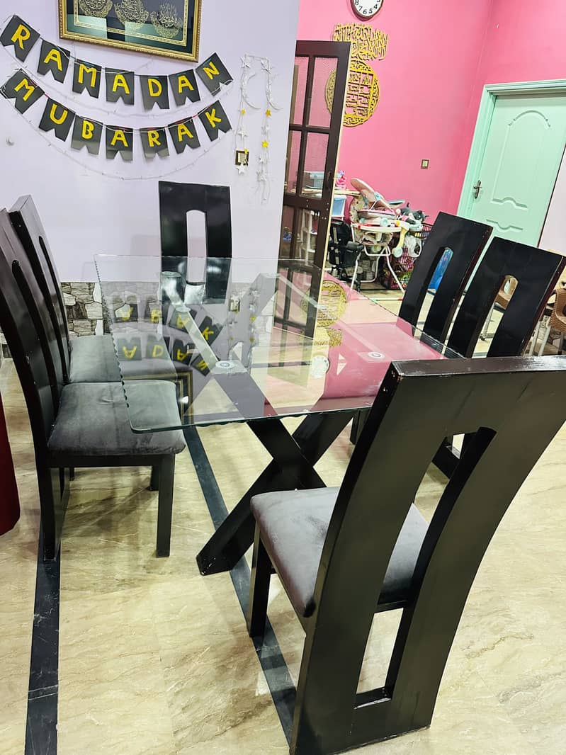6 seater dining table 1