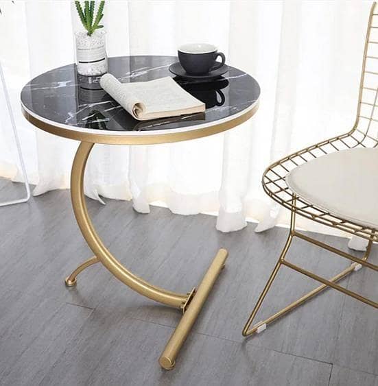 “Single Bend Modern Living Room Table – Sleek & Stylish Accent”