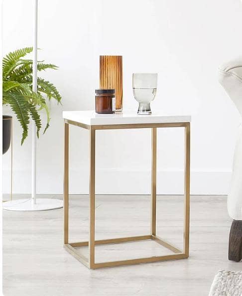 Mainstays End Table – White Top with Gold Frame – Elegant Accent for Living Room & Bedroom