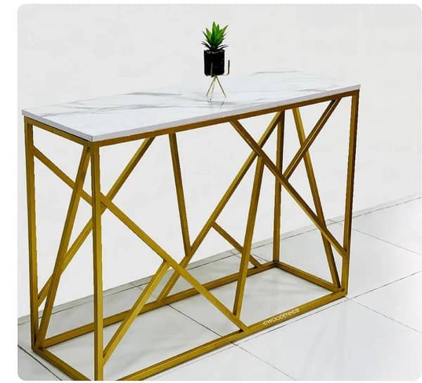 Modern Sleek Console Table with Waveform Design for Stylish Entryway, Living Room and Decorative Display
