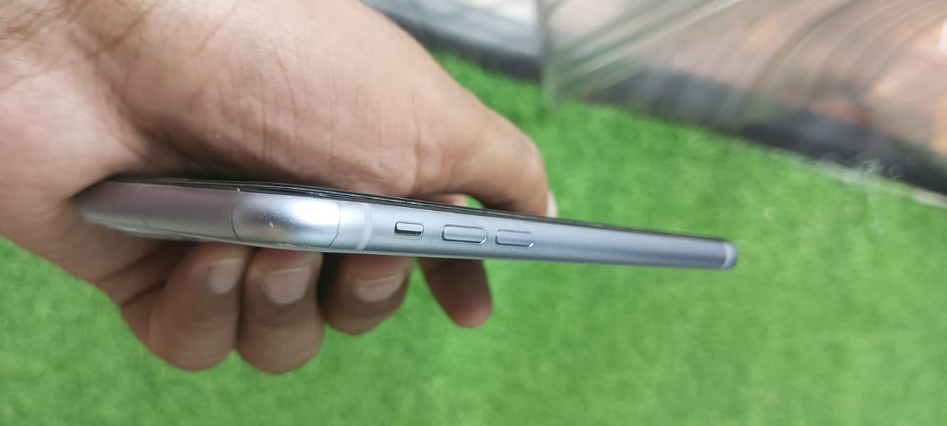Apple iPhone 11 2