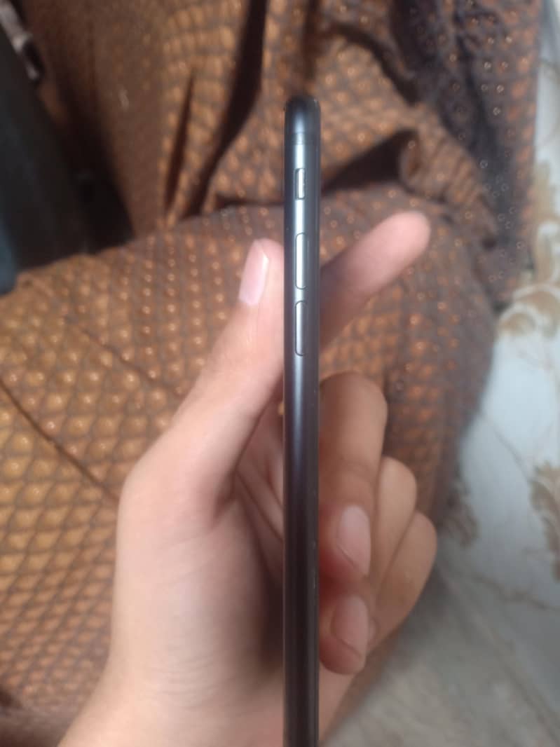 Apple iPhone 7 4