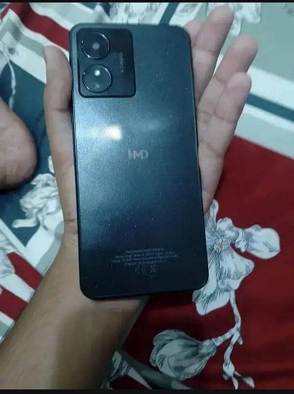 HMD Aura 2 0