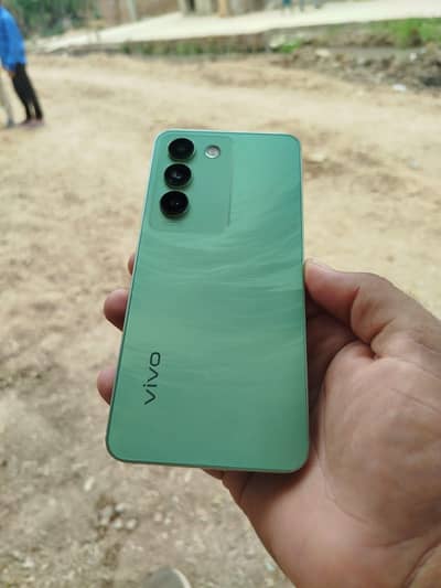 Vivo Y100