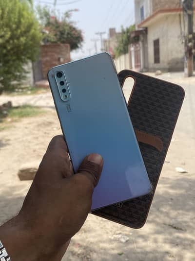 Vivo S1