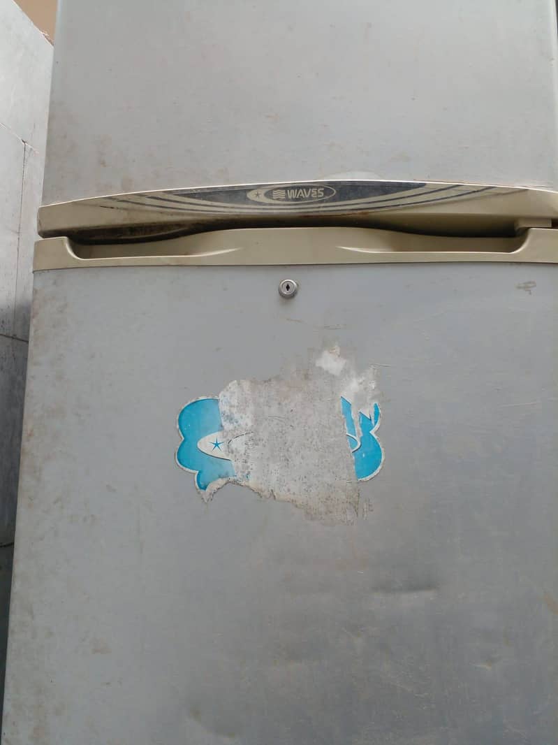 Refrigerator 0