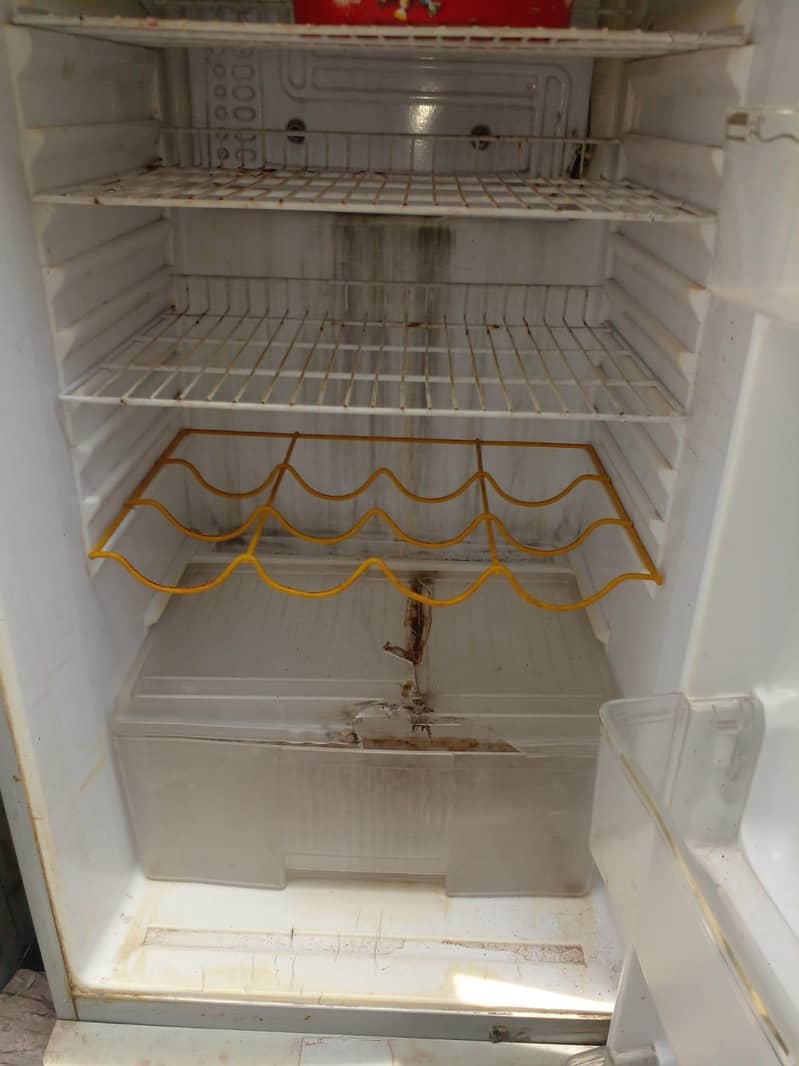 Refrigerator 1