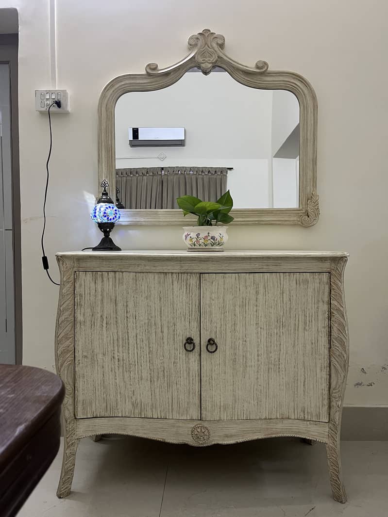 Console table with mirror 1