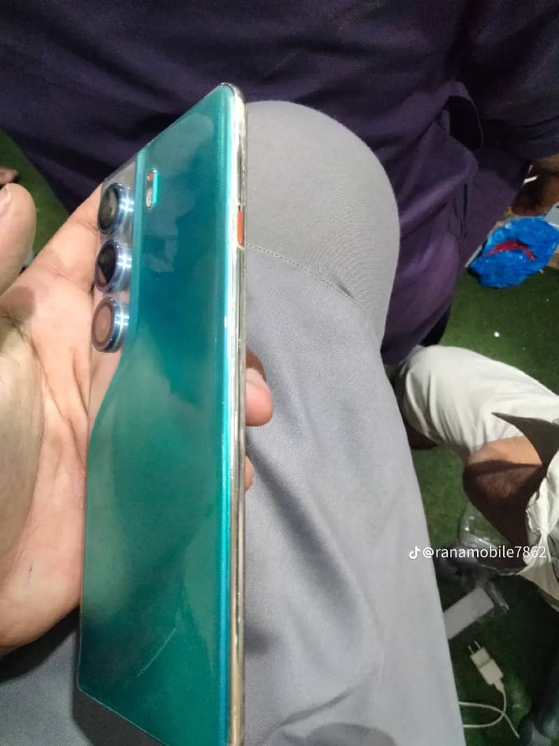 Tecno CAMON 40 Pro 2
