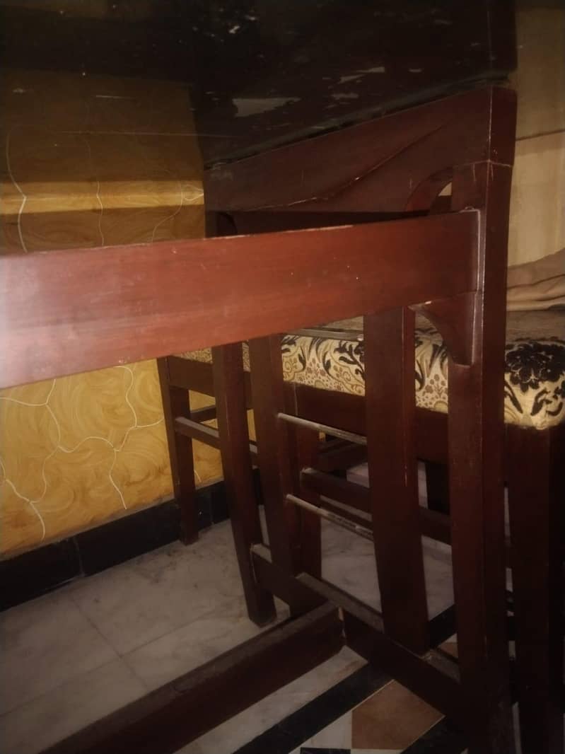 Dining table wood 1
