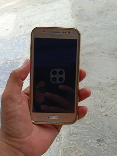 Samsung Mobile J5