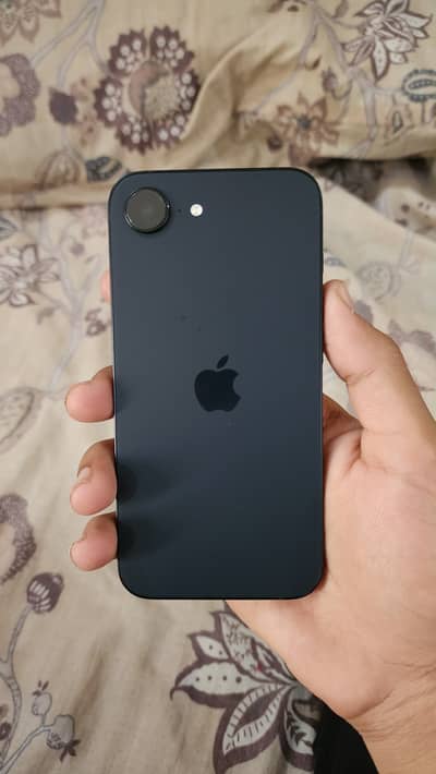 iPhone 16e 128gb non pta FU 99% BH