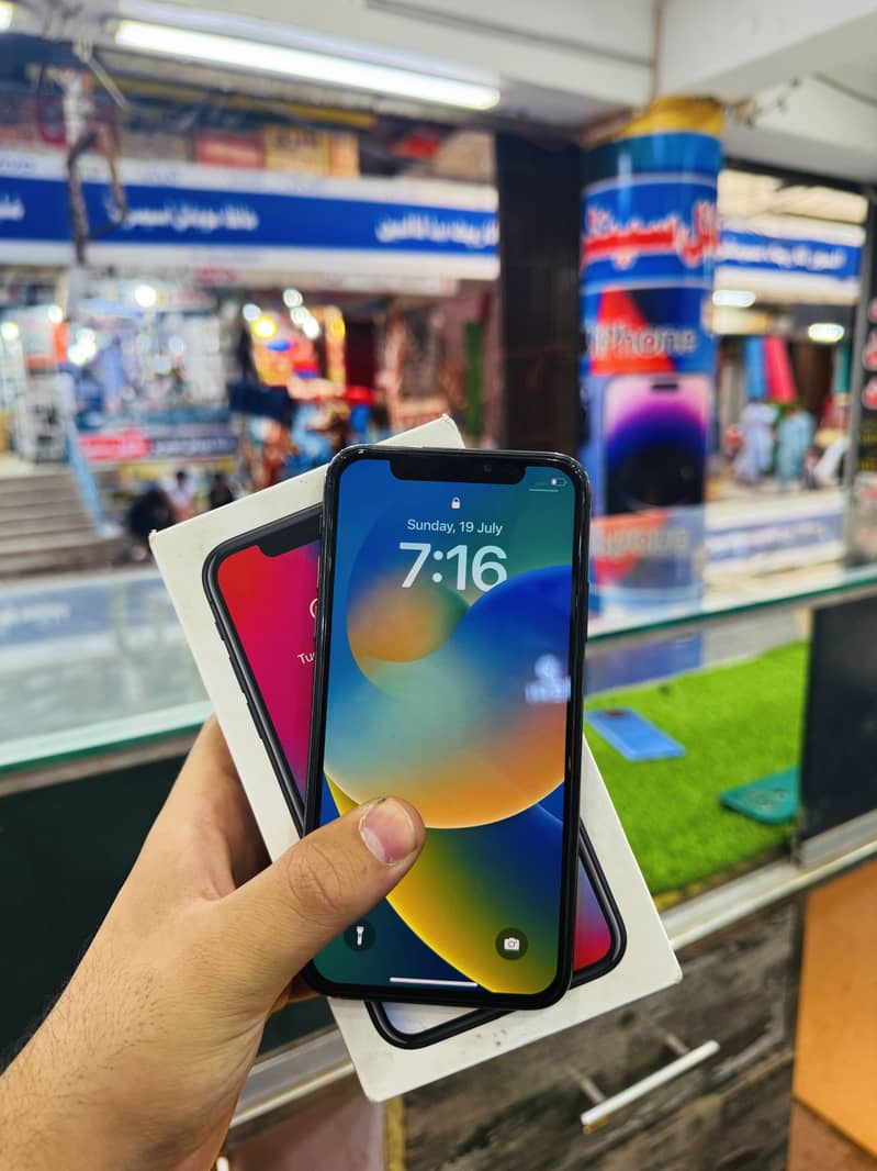 Apple iPhone X 1