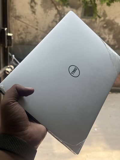 Dell XPS 9370 13’ 4k | i5 - 8th | 8gb 256ssd | vpro | basil less 4k