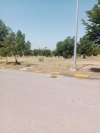 Commercial Plot Available For Sale In DHA Phase 7
