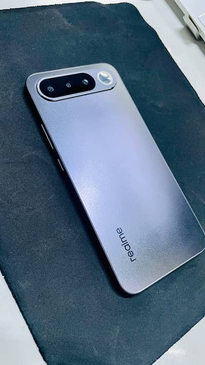 Realme 16 5G | 1 Month Used | 10/10 Condition | Full Box & Accessorie