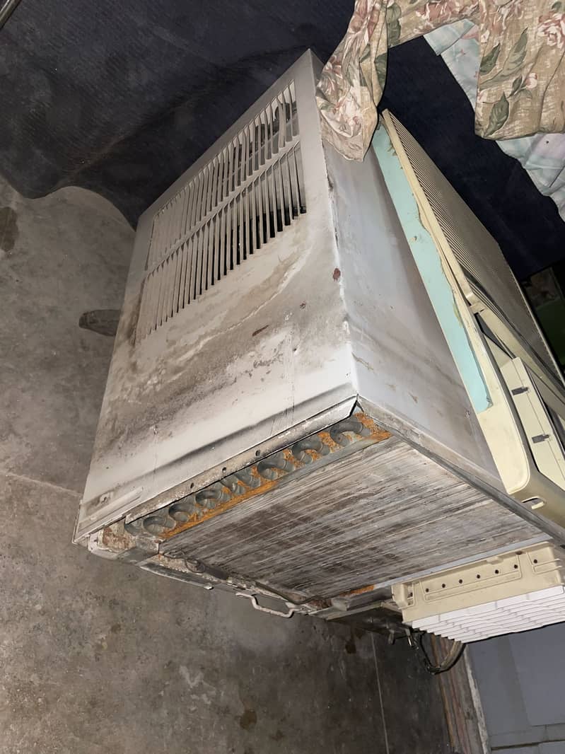 General window AC 1