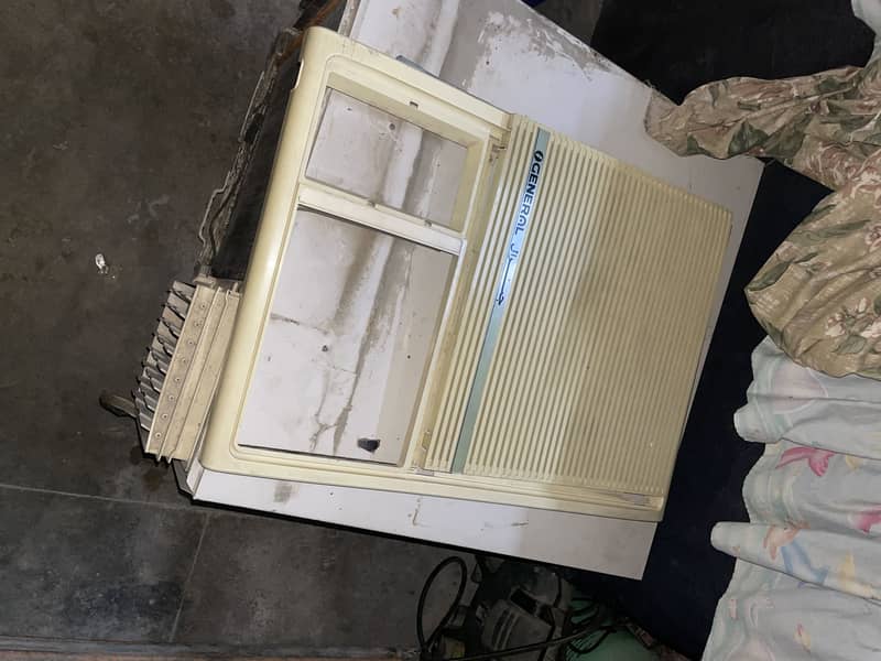 General window AC 3