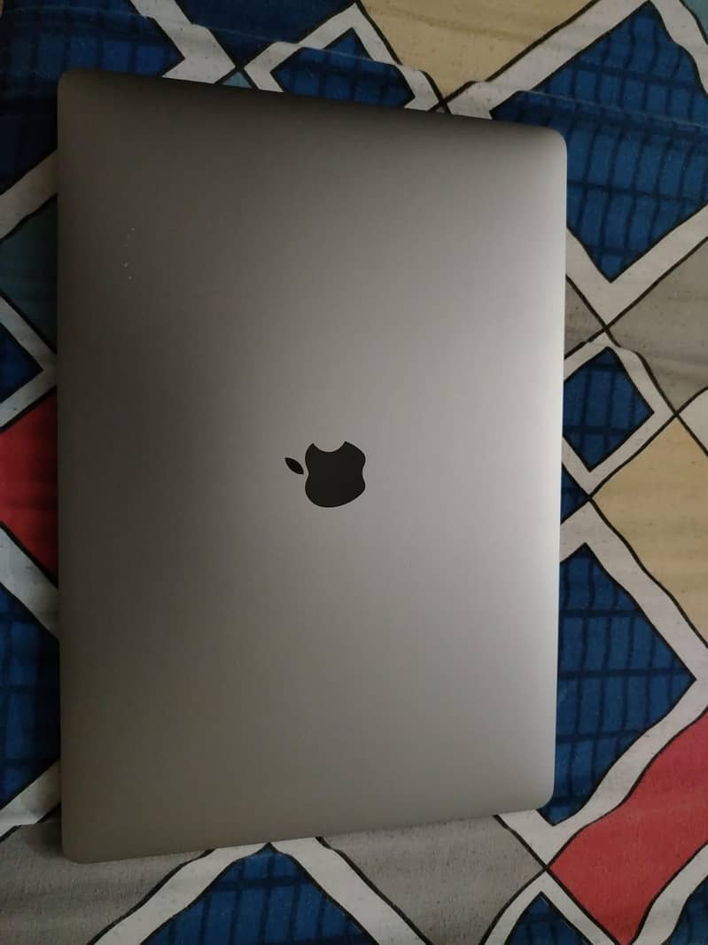 Mac Book Pro 2017 4